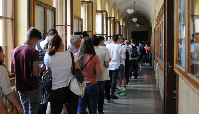Peste 20.600 de candidaţi, înscrişi la Universitatea Babeș-Bolyai în prima sesiune de admitere