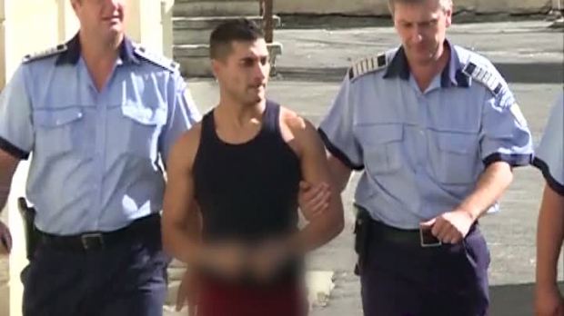 Profilul ADN al lui Vlad Nicolae, pe hanoracul studentei japoneze ucise lângă pădurea Corbeanca - ucigas24736600-1346844391.jpg