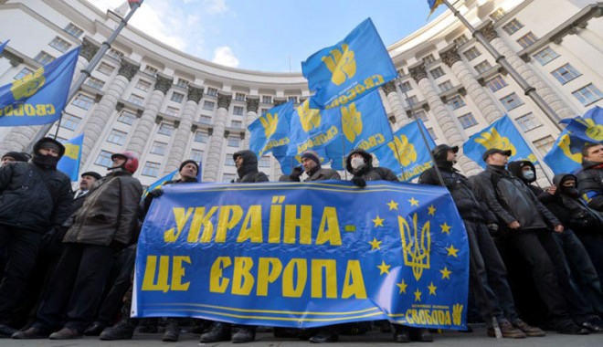 Ucraina cere 20 de miliarde de euro de la UE în schimbul Acordului de Asociere - ucraina-1386786050.jpg