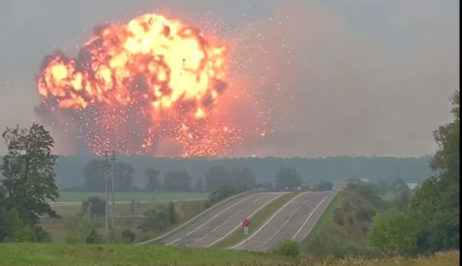 Explozie puternică la un depozit de muniție! - ucraina42783000-1539070668.jpg