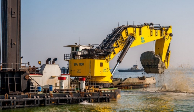 Ucraina își adâncește porturile maritime - ucrainaadancesteporturile-1484055237.jpg