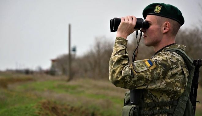 Ucraina a întărit paza la graniţa cu Belarus din cauza migranţilor - ucrainaaintaritpazalagranitacube-1637771532.jpg
