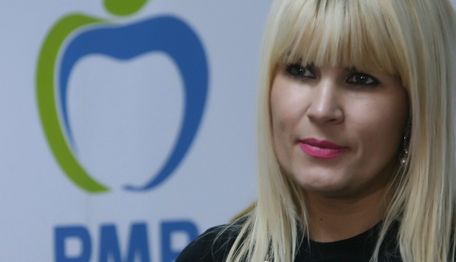 Udrea, sigură pe ea că intră în turul doi - udreasigurapeea-1409130172.jpg