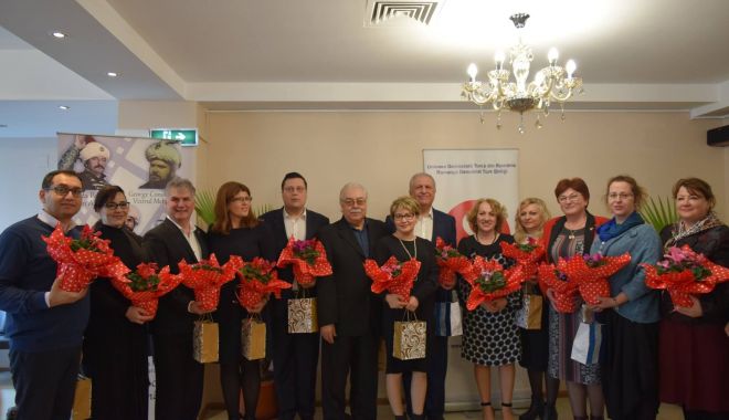 Dublu eveniment, marcat de UDTR. Copiii s-au întrecut recitând poeziile lui Eminescu - udtrziuaculturiinationale3-1548454923.jpg