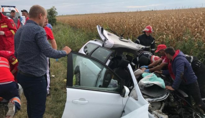 PLAN ROȘU DE INTERVENȚIE: patru morți și patru răniți după un accident grav - udtsite49176000-1537718417.jpg