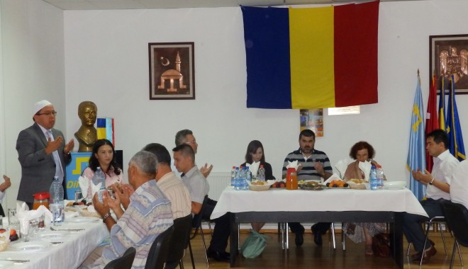 Diplomați americani în vizită la UDTTMR - udttmr-1373546423.jpg