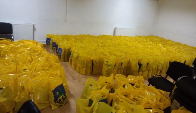 UDTTMR a oferit peste 1.500 de pachete cu alimente de Kurban Bayram - udttmraoferit2-1412336890.jpg