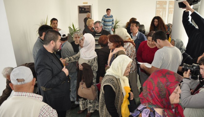 UDTTMR a împărțit 1.000 de pachete nevoiașilor - udttmrbayram-1350999265.jpg