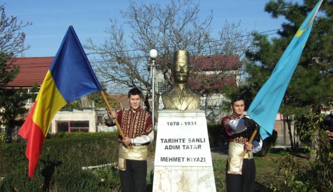 UDTTMR îl comemorează pe poetul Mehmet Niyazi - udttmrilcomemoreaza-1417199808.jpg