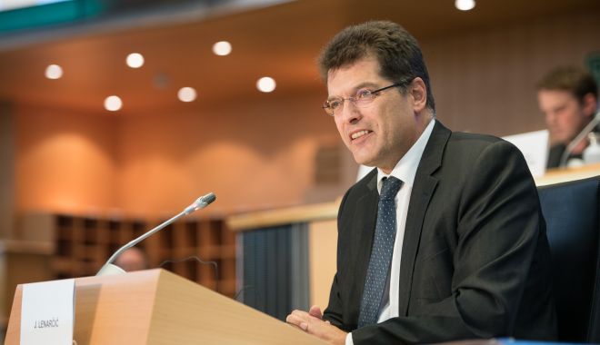 UE nu intenționează să impună restricții de călătorie în spațiul Schengen - ue-1582581146.jpg