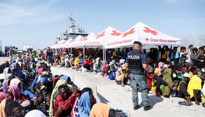 UE: Undă verde pentru crearea de centre în străinătate unde să fie trimiși migranții ilegali