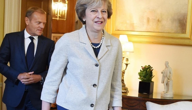 UE îi trântește ușa în nas Marii Britanii. Guvernul de la Londra rămâne cu regretele - ueiitranteste-1480601179.jpg