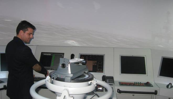 Iată ce program gratuit a lansat Colegiul Nautic Român - ulearn-1421583012.jpg