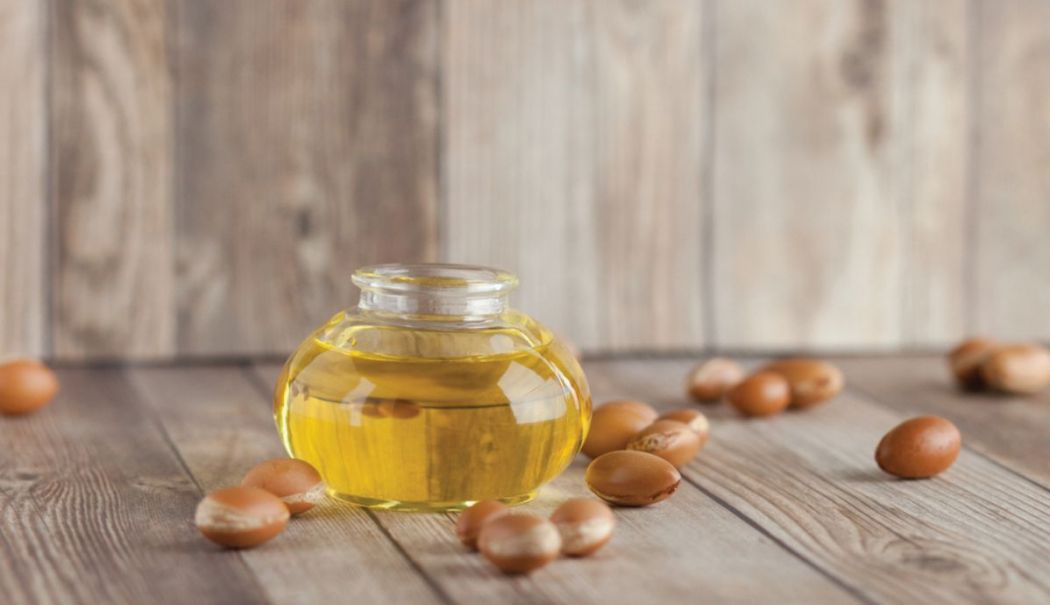 Uleiul de argan poate fi utilizat pe orice tip de piele - ulei-de-argan-1742133461.jpg