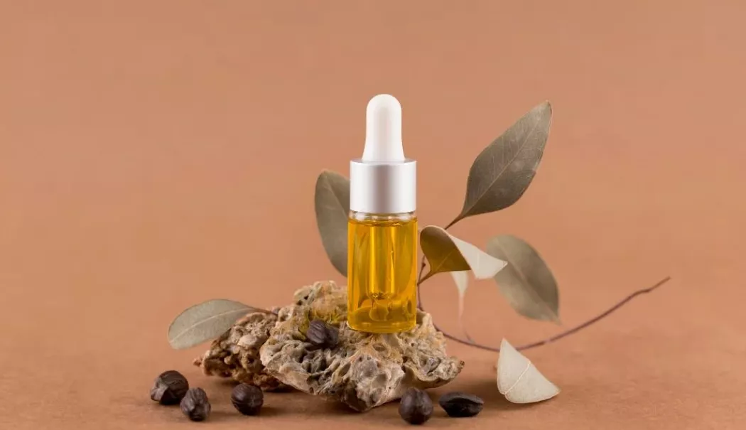 Uleiul de jojoba vă ajută să aveți o piele mai hidratată