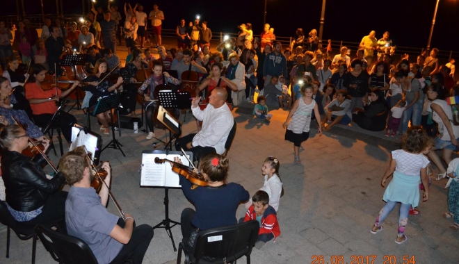 Sunset Sea-mphony 2017 a ajuns la final - ultimazi-1503828111.jpg