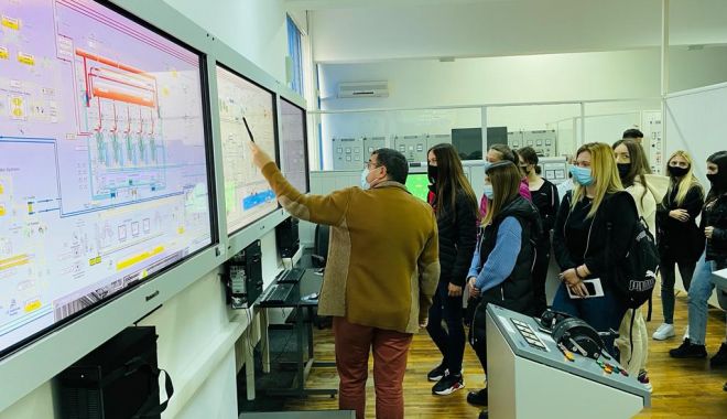 Noaptea Cercetătorilor Europeni, eveniment găzduit cu succes de UMC - umc-1632765075.jpg
