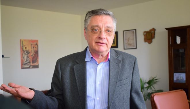 Mai puțini studenți ca în anii precedenți, la UMC. Ce planuri are conducerea instituției - umccornelpanait5-1537711476.jpg
