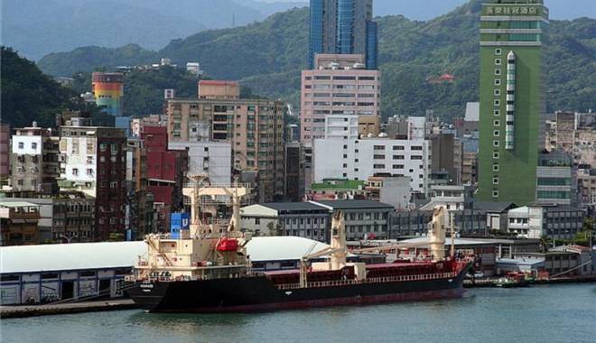 Un cargou încărcat cu zahăr a eșuat pe coasta Japoniei - uncargouincarcat-1449658552.jpg