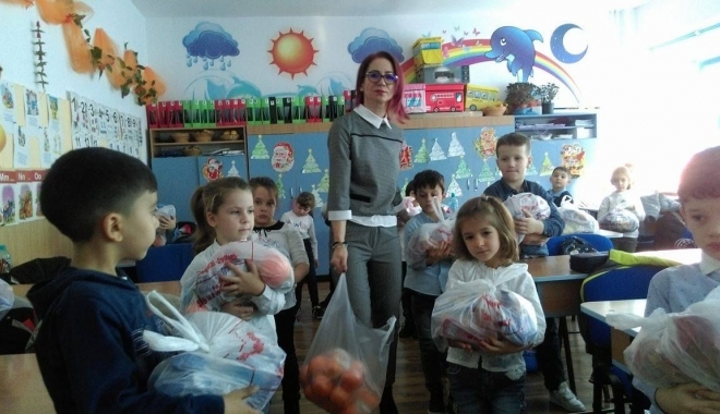 ''Un dar mic, pentru un suflet mare!'', în prag de sărbători - undarmic-1482145684.jpg
