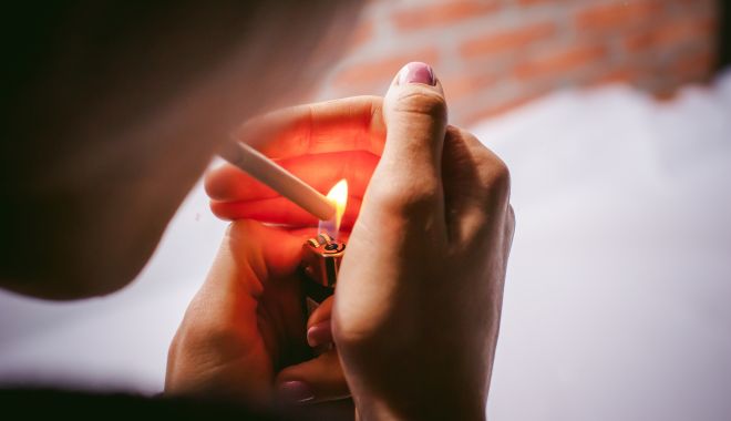 Un deputat propune ca vârsta minimă pentru a putea cumpăra țigări să fie de 100 de ani - undeputatpropune-1549468147.jpg