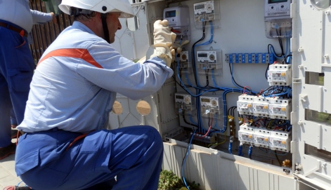 Unde puteți suna pentru a anunța o avarie la curentul electric - undeputetisuna-1482761916.jpg