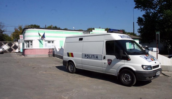 Un deținut a încercat să se spânzure,  într-o celulă de la Poarta Albă - undetinutspanzurarepoartaalba1-1389806925.jpg