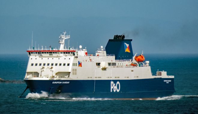 Un ferry-boat a lovit cheul și s-a avariat - unferryboatalovitcheul-1548678869.jpg