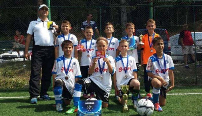 Un fotbalist al Academiei Hagi, cel mai bun de la Turneul Campionilor - unfotbalist-1404149807.jpg