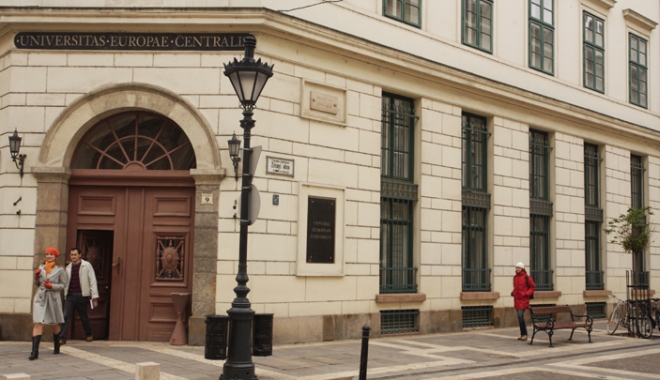 Lege controversată în Ungaria. Universitatea lui Soros,  cu un picior în groapă - ungarialegegeorgesoros-1491916659.jpg