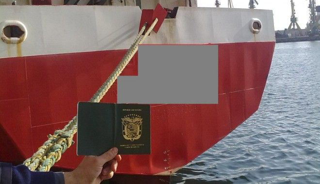 Un ghanez făcea pe marinarul cu un carnet fals - unghanezfaceapemarinarulcuuncarn-1392925759.jpg