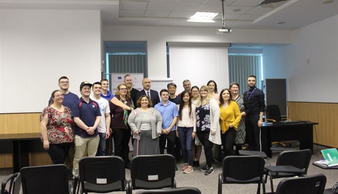 Un grup de profesori și studenți americani a vizitat CCINA - ungrupdeprofesorisistuden539tame-1552210510.jpg