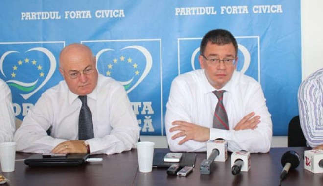 Ungureanu și-a instruit echipa de la Constanța pentru parlamentare - ungureanuconstanta-1347803920.jpg