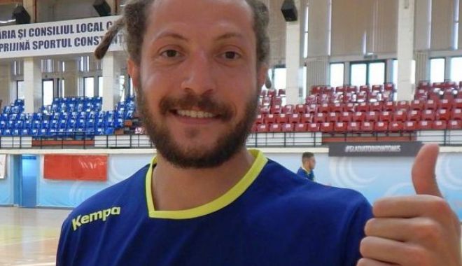 Un handbalist de la HC Dobrogea Sud, la turneul preolimpic de la Podgorica - unhandbalist2-1615564112.jpg