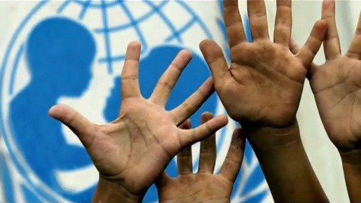 Zeci de mii de copii sunt uciși, zilnic, de sărăcie - uniceflullaby-1318015825.jpg
