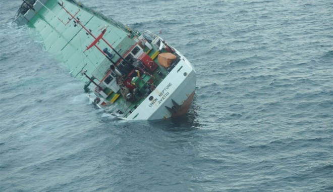 Un cargou s-a scufundat în Golful Biscaya - unionneptune2-1311440510.jpg