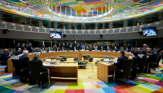 Uniunea Europeană îndeamnă SUA și Rusia  să continue dialogul și să mențină Tratatul INF - uniunea-1540299798.jpg