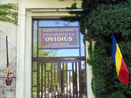 Cine sunt profesorii care vor  să conducă Universitatea 