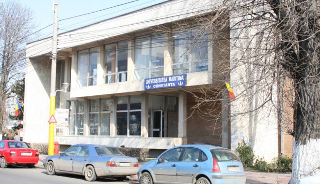 Tinerii, preocupați de energia verde - universitateamaritimaconstanta1-1525615110.jpg