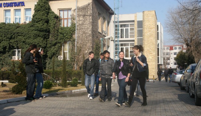 Cu ce noutăți se deschide anul universitar la Constanța - universitateaovidius-1317575550.jpg