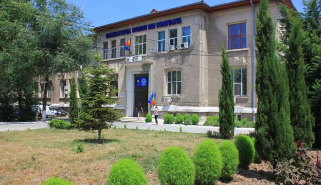 Universitatea 