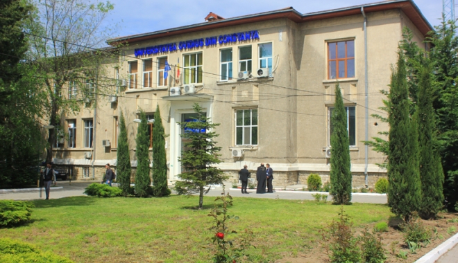 Universitatea 