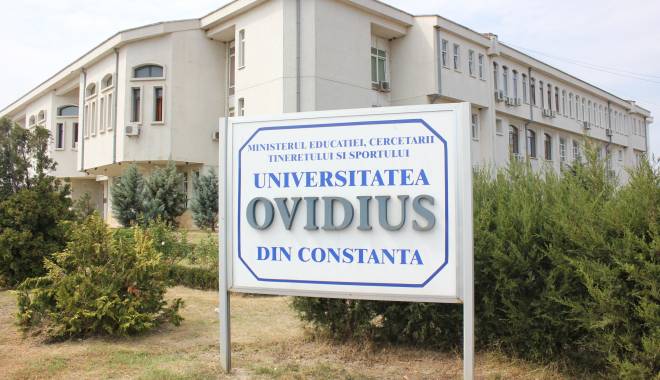 Conferință pe tema legăturilor dintre români și ucraineni - universitateaovidius4-1430142633.jpg