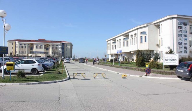 Prorectorul Gabriela Stanciu, desemnată în locul rectorului arestat Dănuț Tiberius Epure - universitateaovidiusofertaeducat-1375391062.jpg