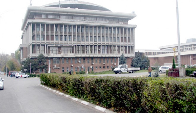 Candidații de la Antifraudă dau teză la Universitatea Politehnică București - universitateapolitehnicabucurest-1381944499.jpg