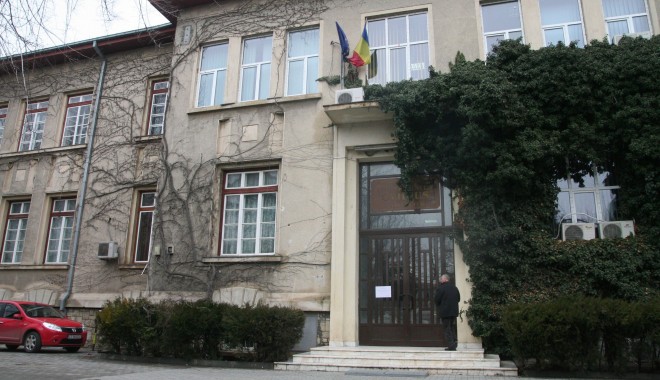 Universitatea Ovidius intră în reorganizare - univovidius-1404298940.jpg