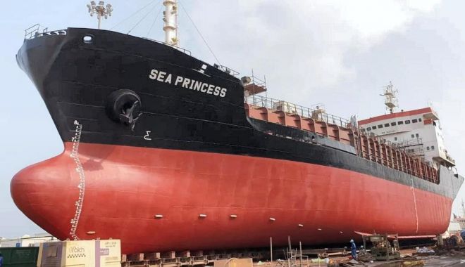 Un marinar care era de 13 luni pe mare s-a sinucis - unmarinarcareerade13lunipemaresa-1612292973.jpg