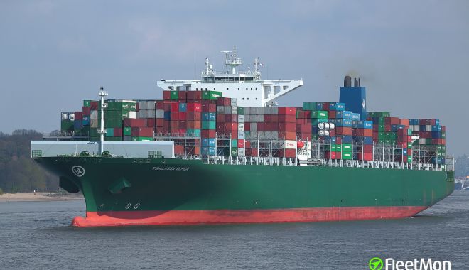 Un mega-portcontainer a avut probleme la Pireu - unmegaportcontaineraavutprobleme-1557053346.jpg