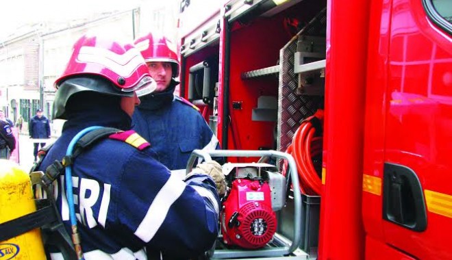 Incendiu la un service auto - unnamed-1385803771.jpg