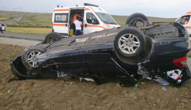 FOTO. Accident rutier între Constanța și Tulcea. O mașină cu demnitari de la Consiliul Europei s-a răsturnat - unnamed-1405664656.jpg